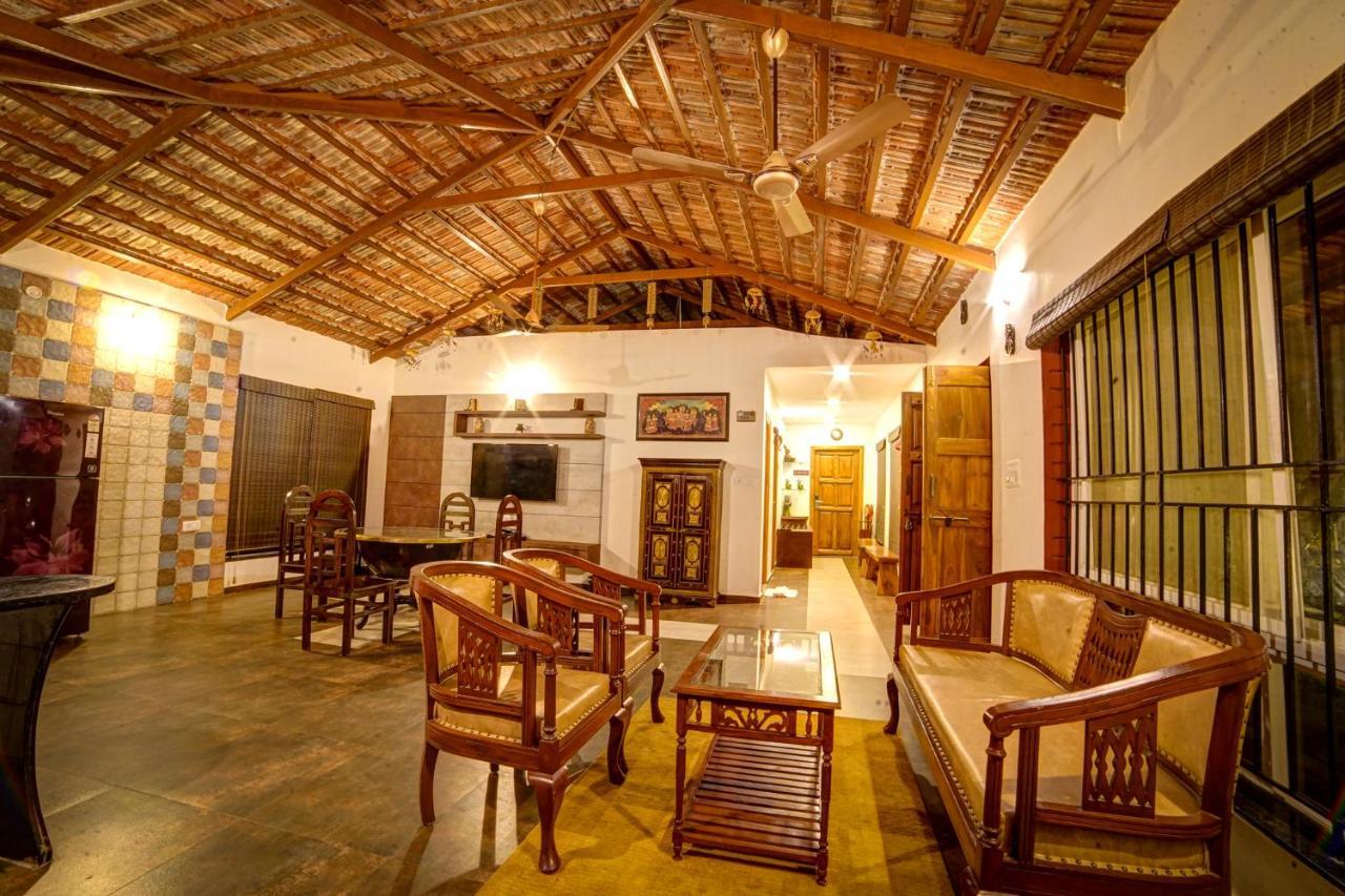 Brown Town Resort & Spa Hyderabad Eksteriør billede