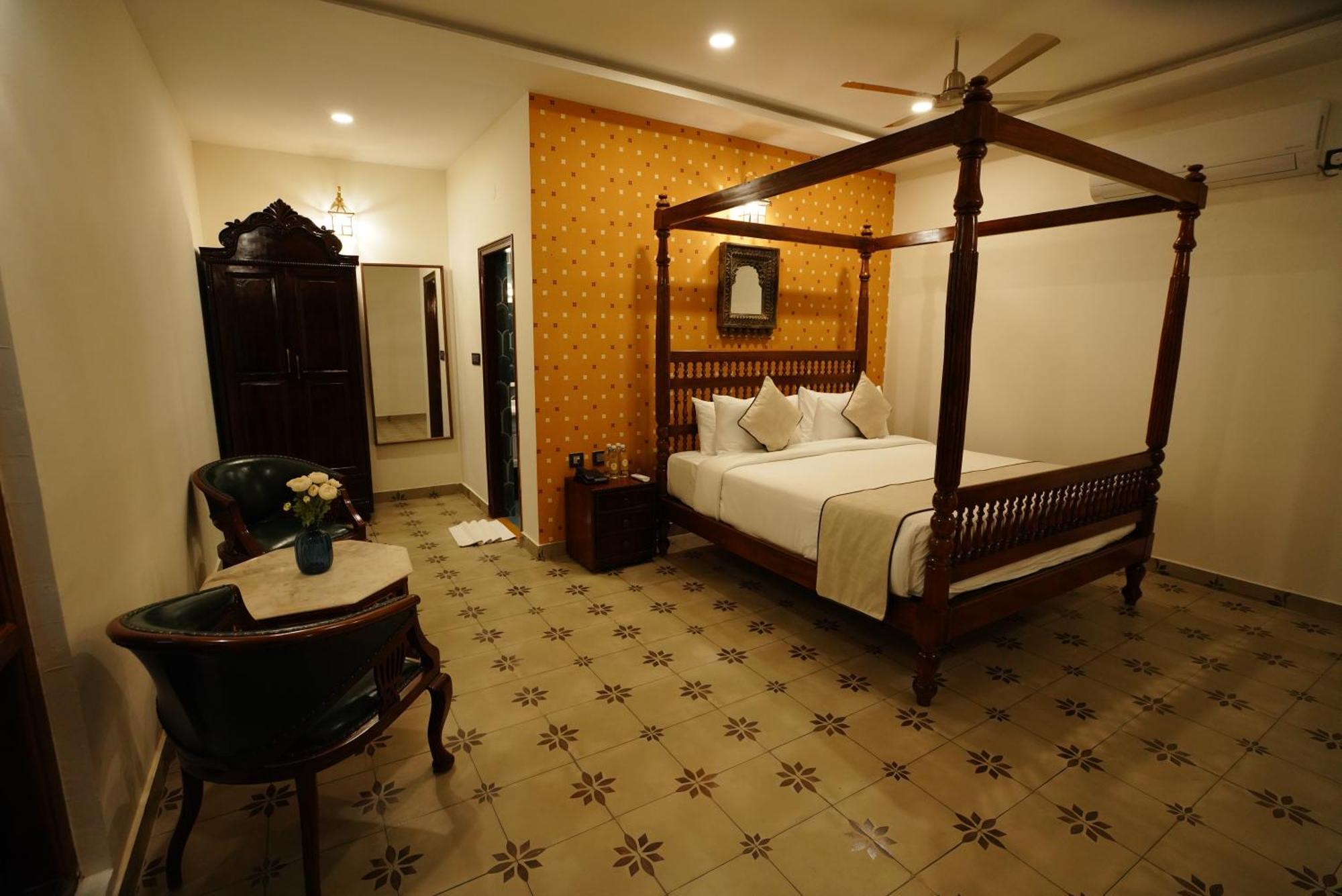 Brown Town Resort & Spa Hyderabad Eksteriør billede